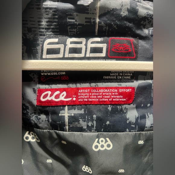 686 Rare ACE Artist limited edition Men’s snowboard/ski Jacket Black Medium EUC - Picture 4 of 7